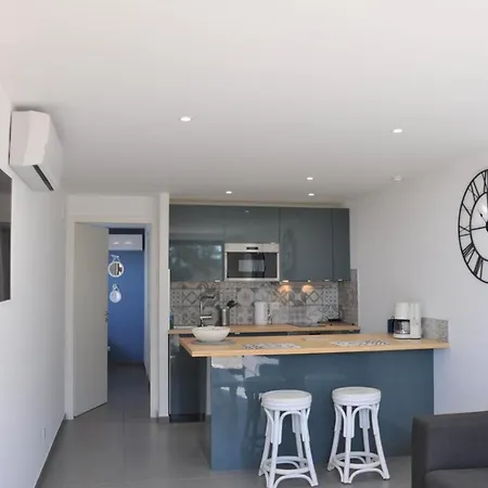 Moderne Vue Mer 180 Et Proche Des Plages Apartment *